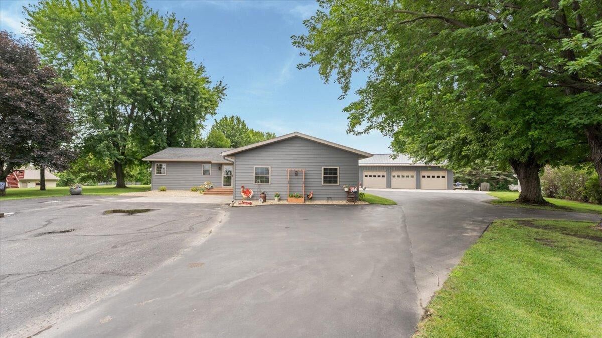 Property Photo: 40725 State Highway 28 MN 56378