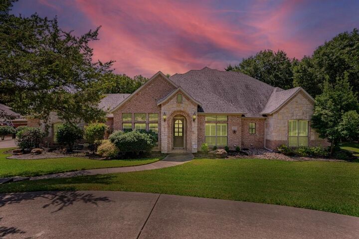 Property Photo: 3860 Angela Court TX 76065