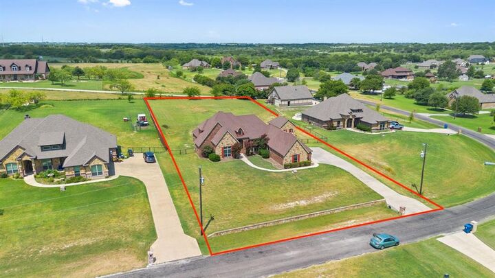 Property Photo: 252 Scenic View Drive TX 76008