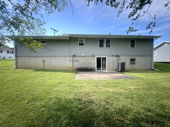 Property Photo: 40 Tenth Street MO 64601
