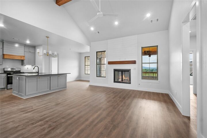 Property Photo: 101 S Eagle Mountain Street AR 72753