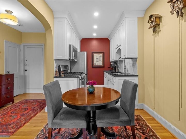 Property Photo: 228 Commonwealth Ave 9 MA 02116