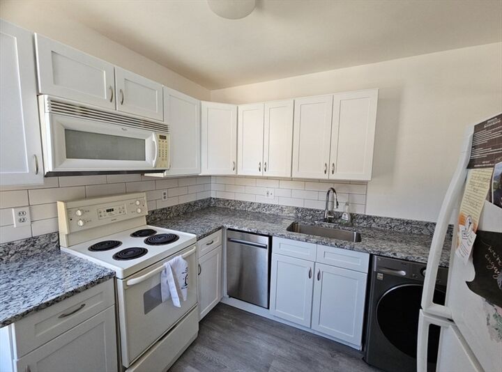 Property Photo: 1480 Commonwealth Ave 1 MA 02135