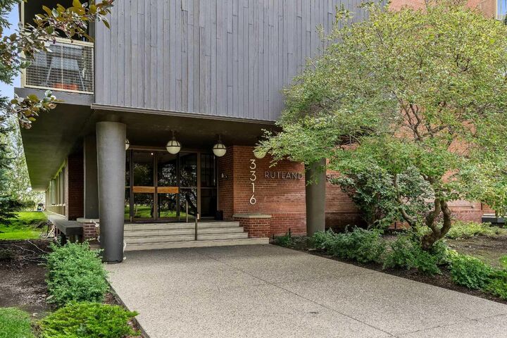 Property Photo:  3316 Rideau Place SW 704  AB T2S 1Z4 