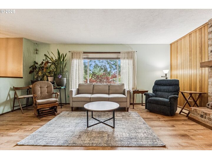 Property Photo:  6900 SW 130th Ave  OR 97008 