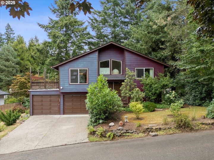 Property Photo:  10066 SW 71st Pl  OR 97223 