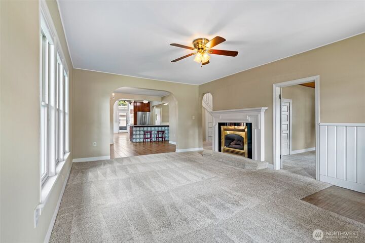 Property Photo:  201 S Ruby Street  WA 98926 