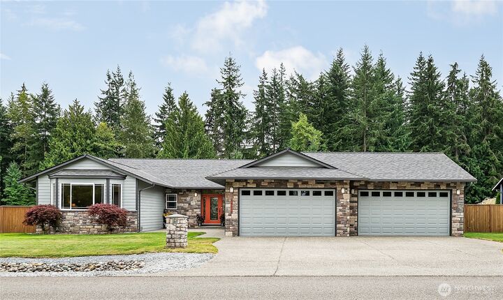 11230  69th Street NE  Lake Stevens WA 98258 photo