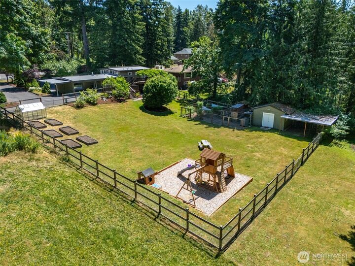 Property Photo: 13651 183rd Avenue SE WA 98059