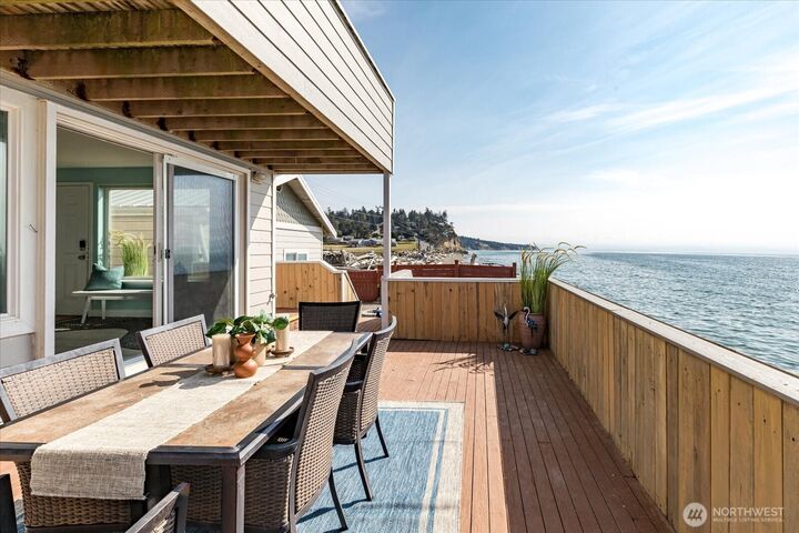 Property Photo:  2507  West Beach Road  WA 98277 