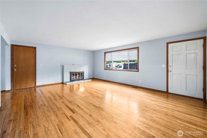 Property Photo: 19213 136th Place SE WA 98058