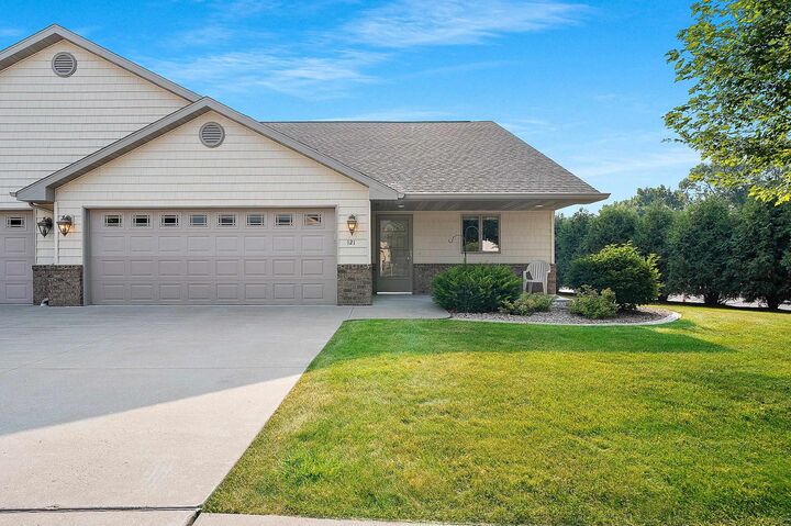 121 Central Parkway  Kimberly WI 54136 photo