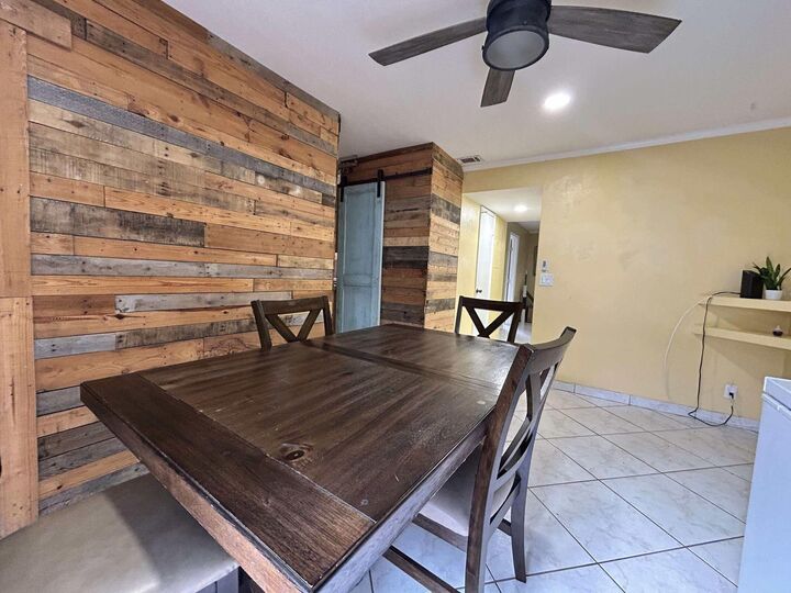 Property Photo: 1805 SW 81st Avenue 4-15 FL 33324