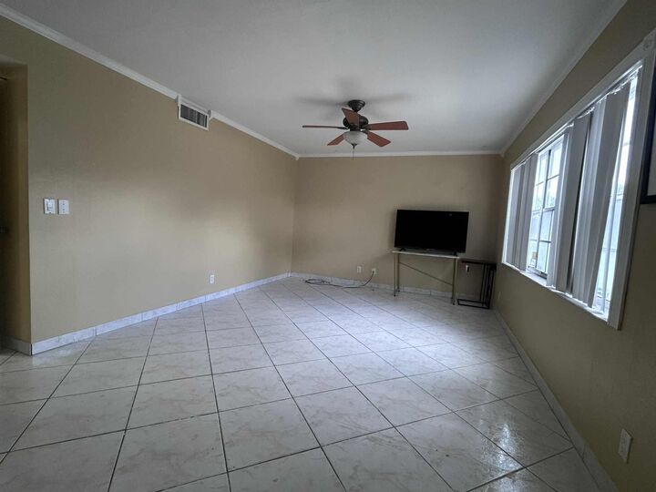 Property Photo: 1805 SW 81st Avenue 4-15 FL 33324