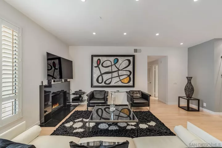 Property Photo: 5805 Friars Rd 2117 CA 92110