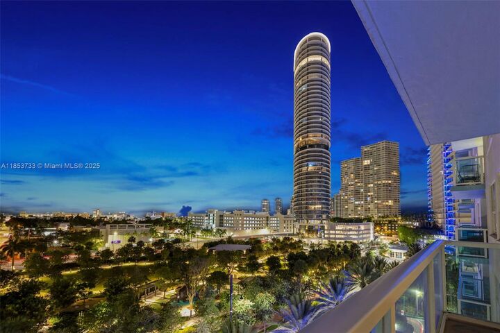 Property Photo:  650 West Ave 808  FL 33139 