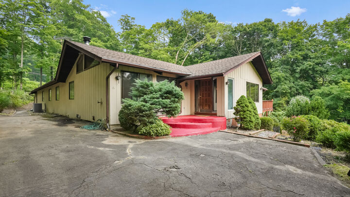 Property Photo:  13 Fir Drive  CT 06811 