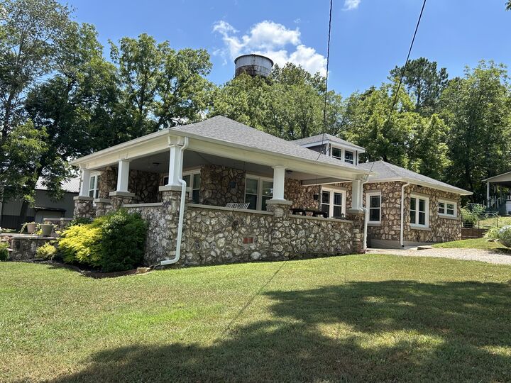 Property Photo: 550 Main Street AR 72554