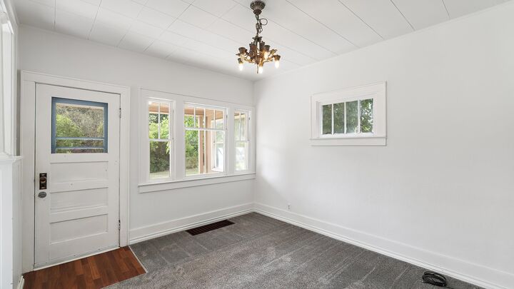Property Photo:  2108 S Rustle St  WA 99224 