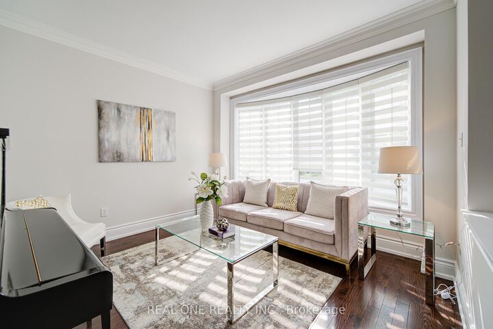 Photo de la propriété:  21 Moraine Ridge Drive  ON L4E 4S8 