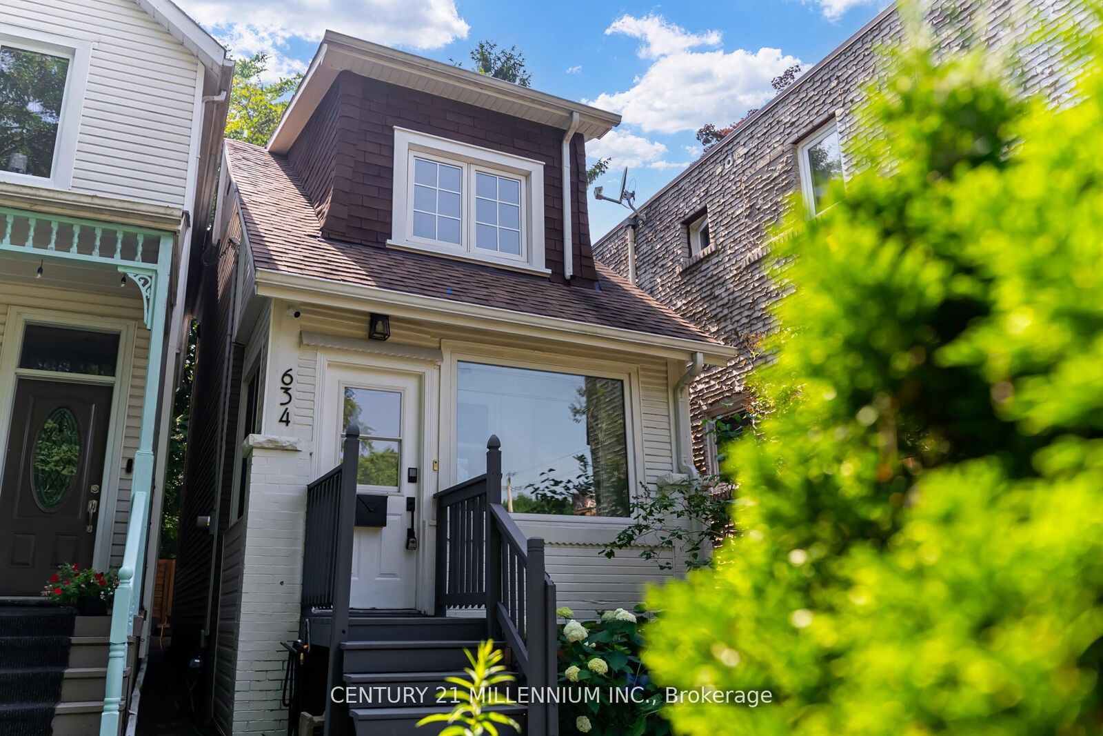 Property Photo: 634 Woodbine Avenue ON M4E 2J1