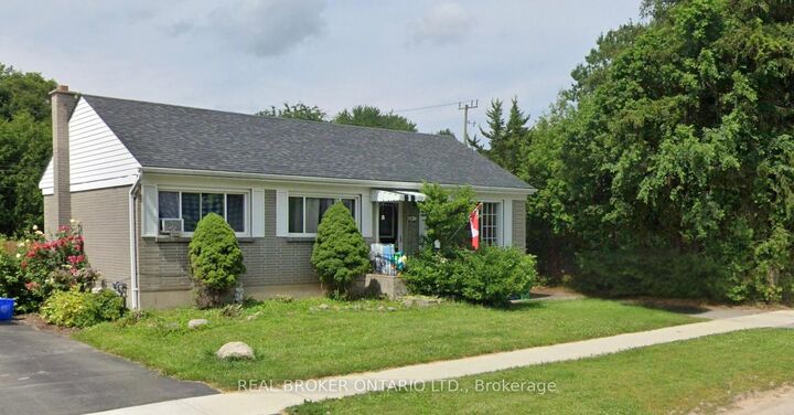 887 Philip Street — photo 1