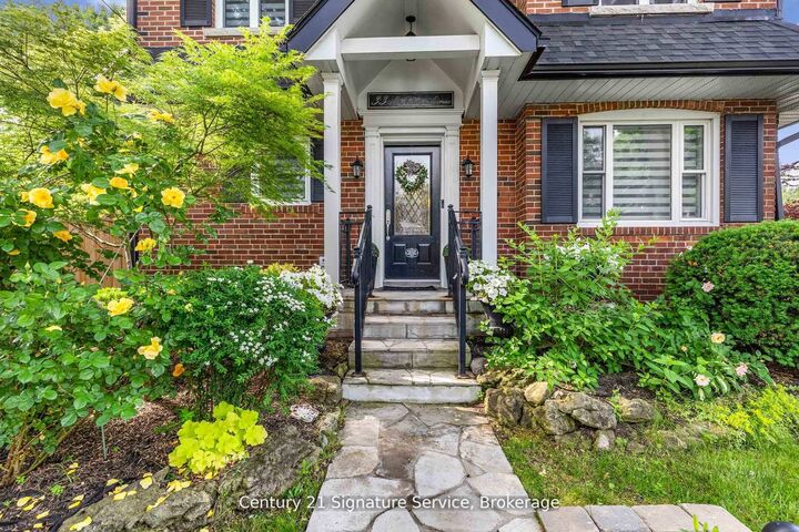 Property Photo:  33 McIntosh Avenue  ON M8Y 3E1 