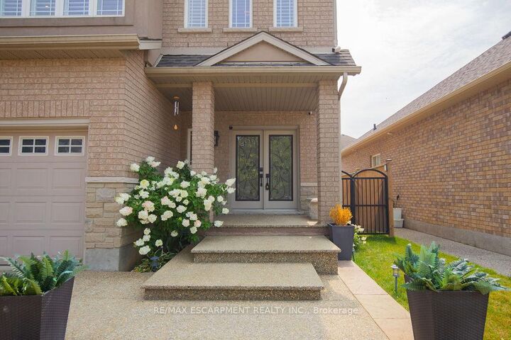 Property Photo: 15 Meadowbank Drive ON L9B 2Y9