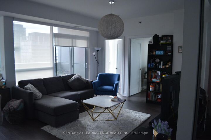 Property Photo:  318 Richmond Street W 3806  ON M5V 0B4 