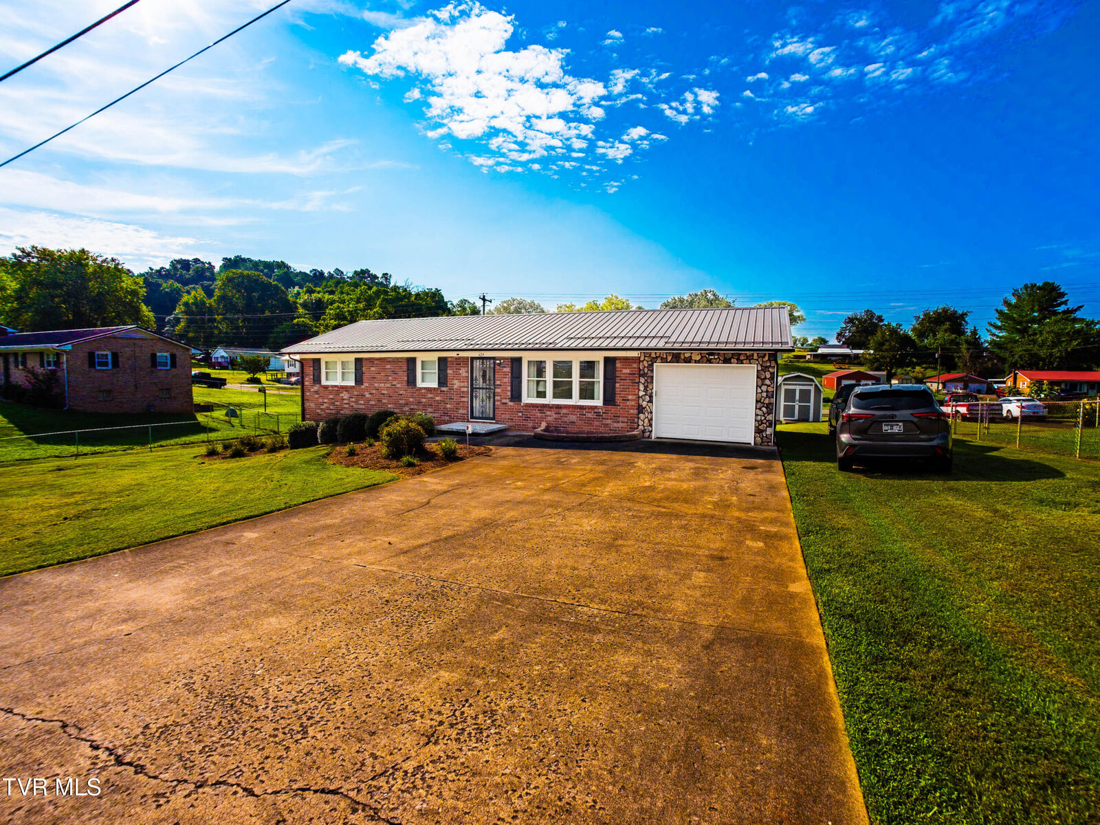 Property Photo:  429 West Lane Street  TN 37642 
