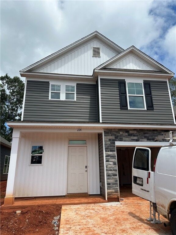 Property Photo: 224 Brown Circle SC 29642