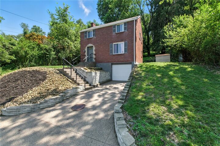 5732 Brinley Dr  Verona PA 15147 photo