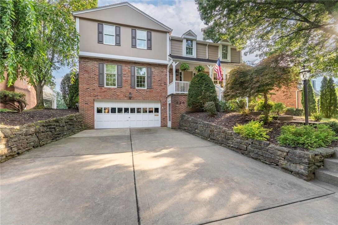 Property Photo:  829 Ridgefield Avenue  PA 15216 