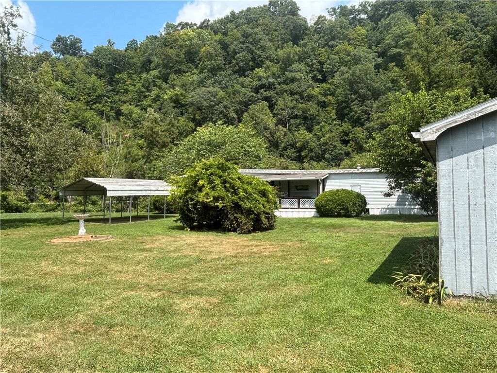 Property Photo:  190 First Street  PA 15322 