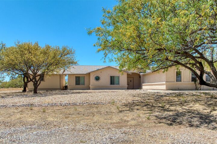 Property Photo: 4743 S Ojibwa Court AZ 85650