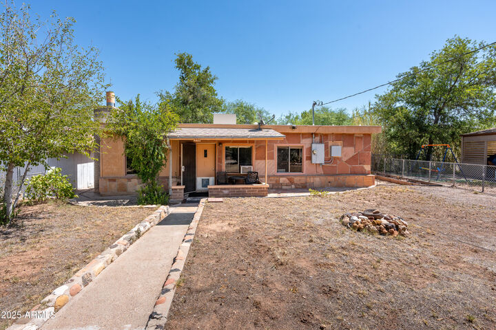 Property Photo: 216 Main Street AZ 86324