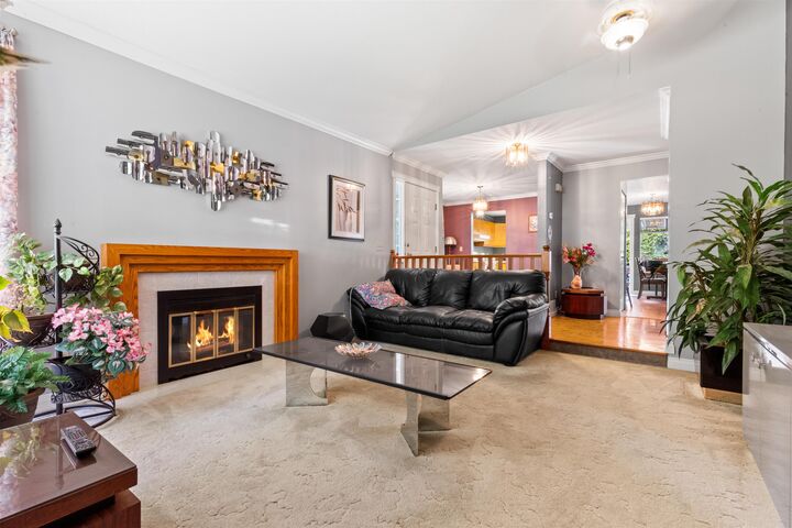 Photo de la propriété: 7324 149A Street BC V3S 3H3