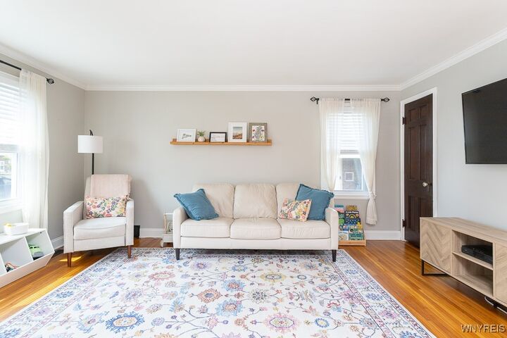 Property Photo: 105 Oakridge Avenue NY 14217