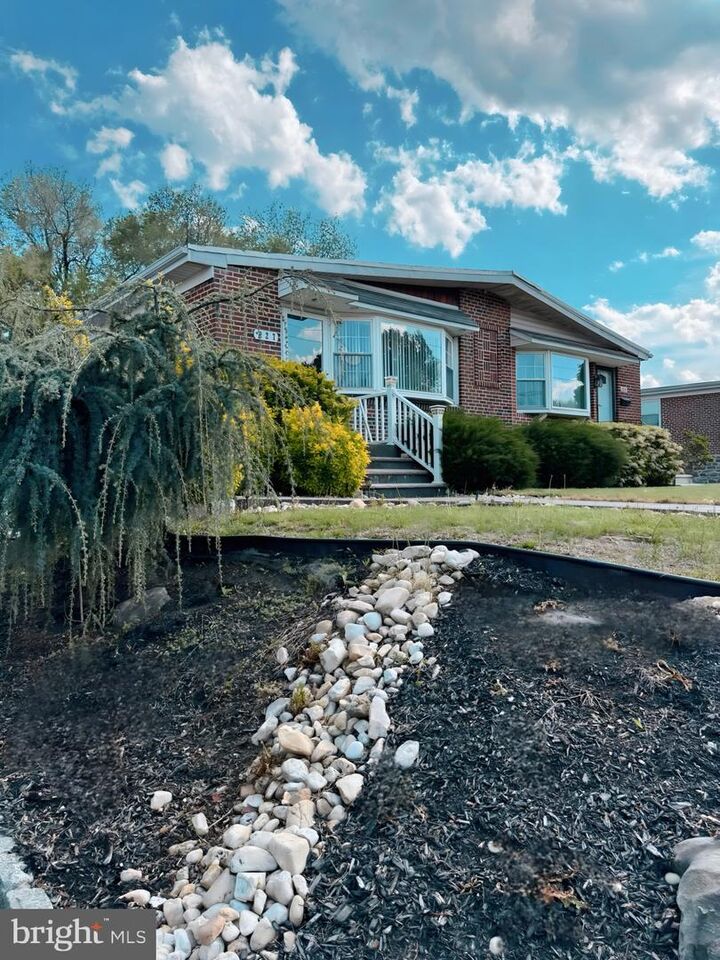 227 Dimarco Drive  Philadelphia PA 19154 photo