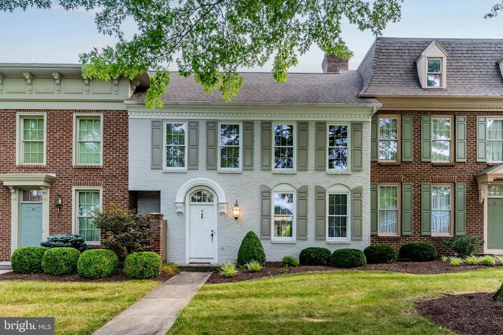 41 Devonshire Square  Mechanicsburg PA 17050 photo