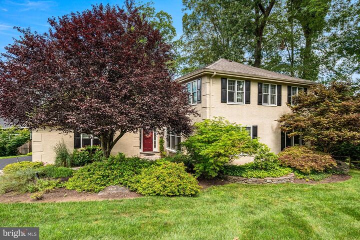 Property Photo: 54 Charter Oak Drive PA 19073