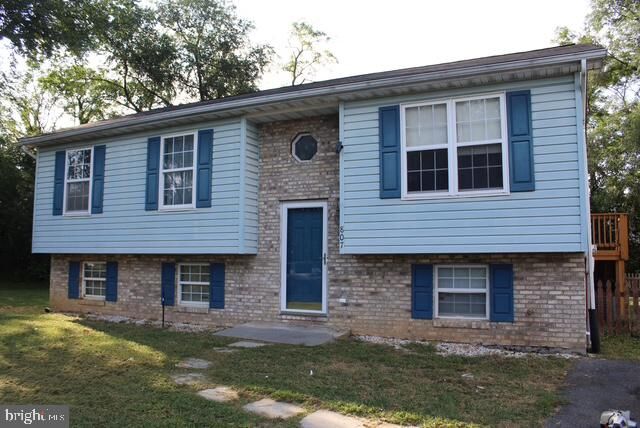Property Photo: 807 Butler Avenue VA 22601