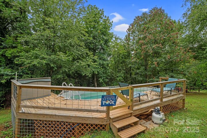 Property Photo: 167 Selby Drive NC 28753