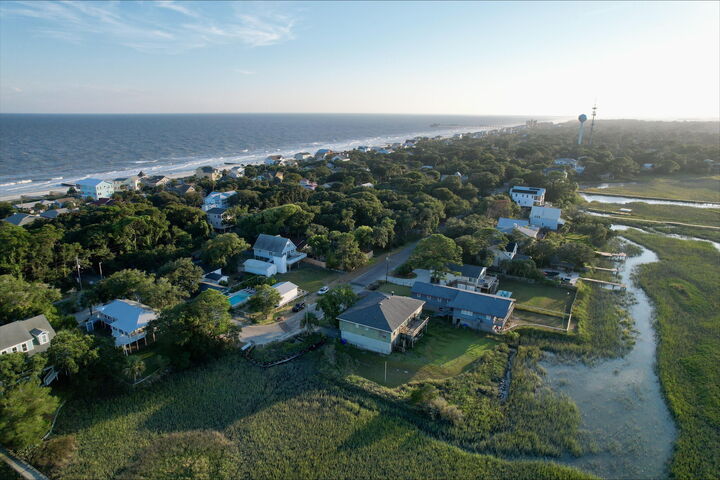 Property Photo:  720 E Erie Avenue  SC 29439 