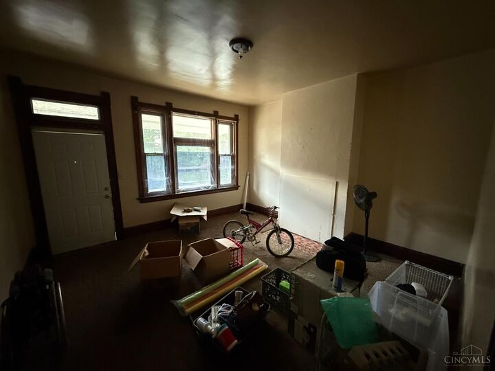 Property Photo: 3014 Hackberry Street OH 45206