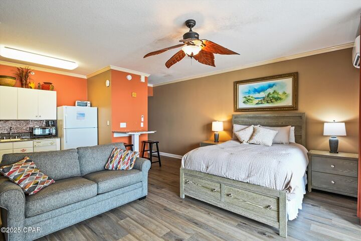 Property Photo: 9900 S Thomas Drive 1106 FL 32408