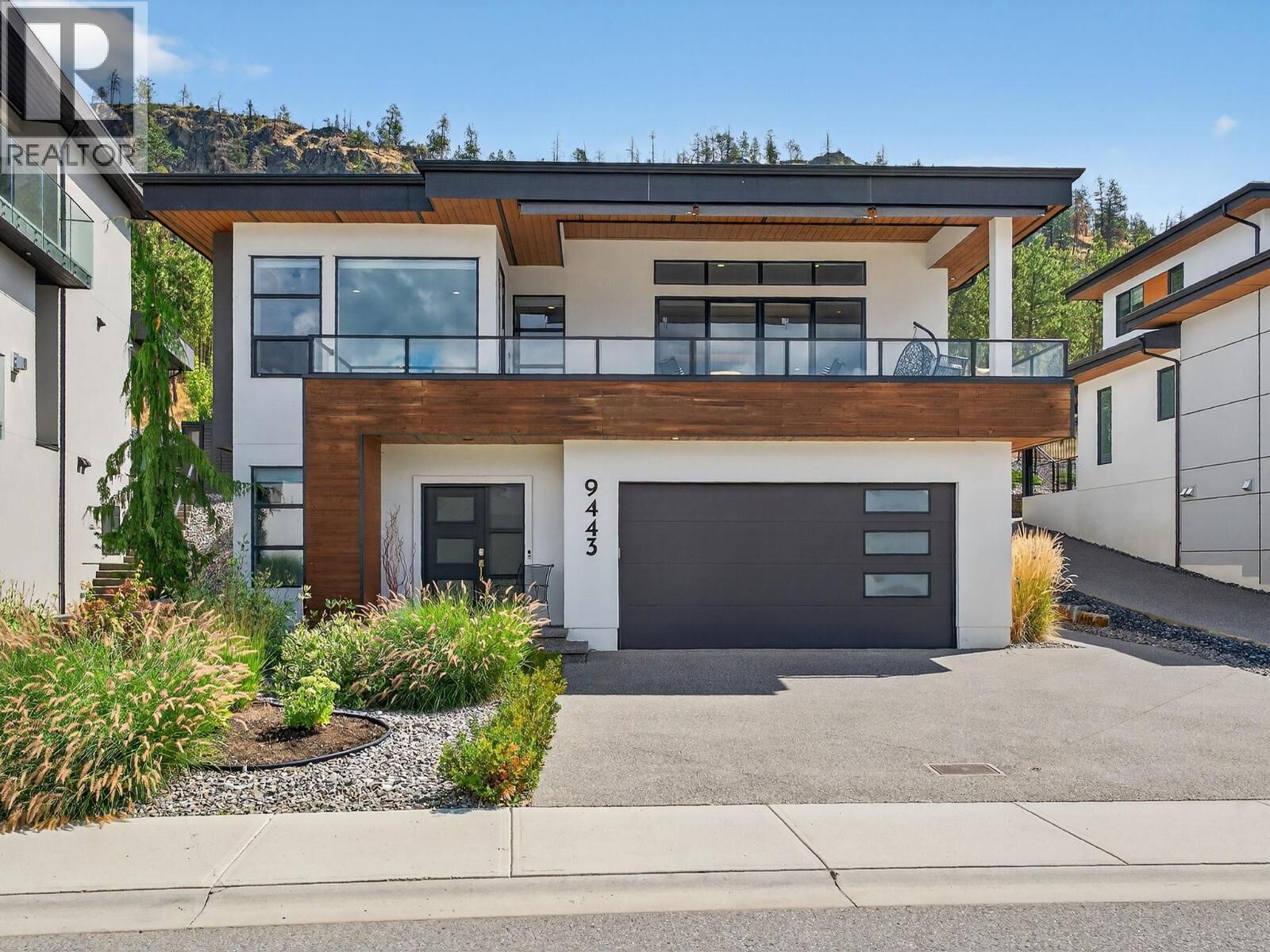 Property Photo: 9443 Ledgestone Road BC V4V 0A4