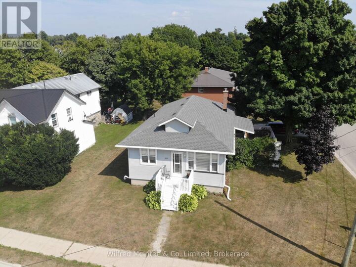 Property Photo: 469 Ross Street ON N0G 2H0