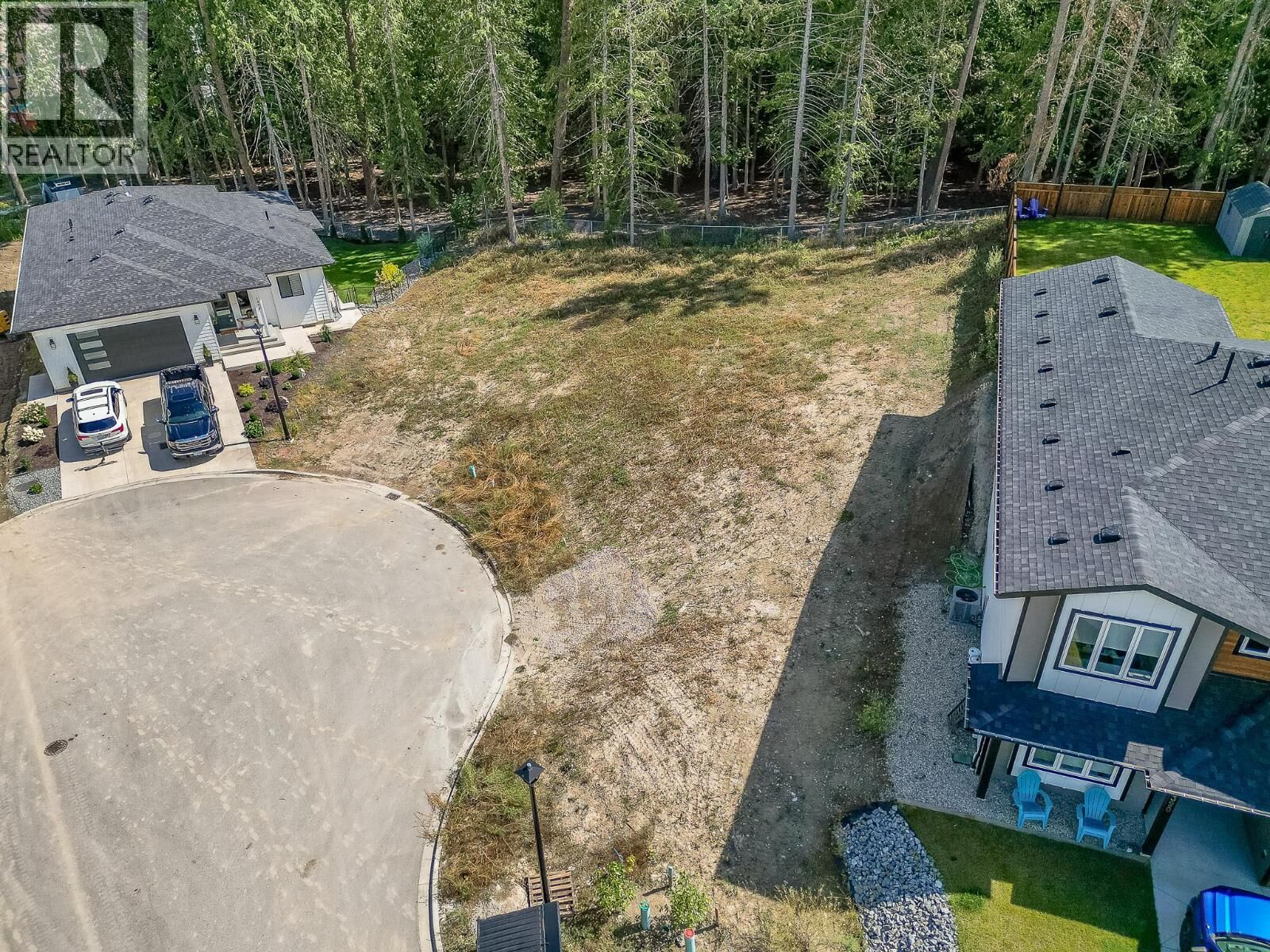 Photo de la propriété:  1450 21 Street Northeast  BC V1E 0G8