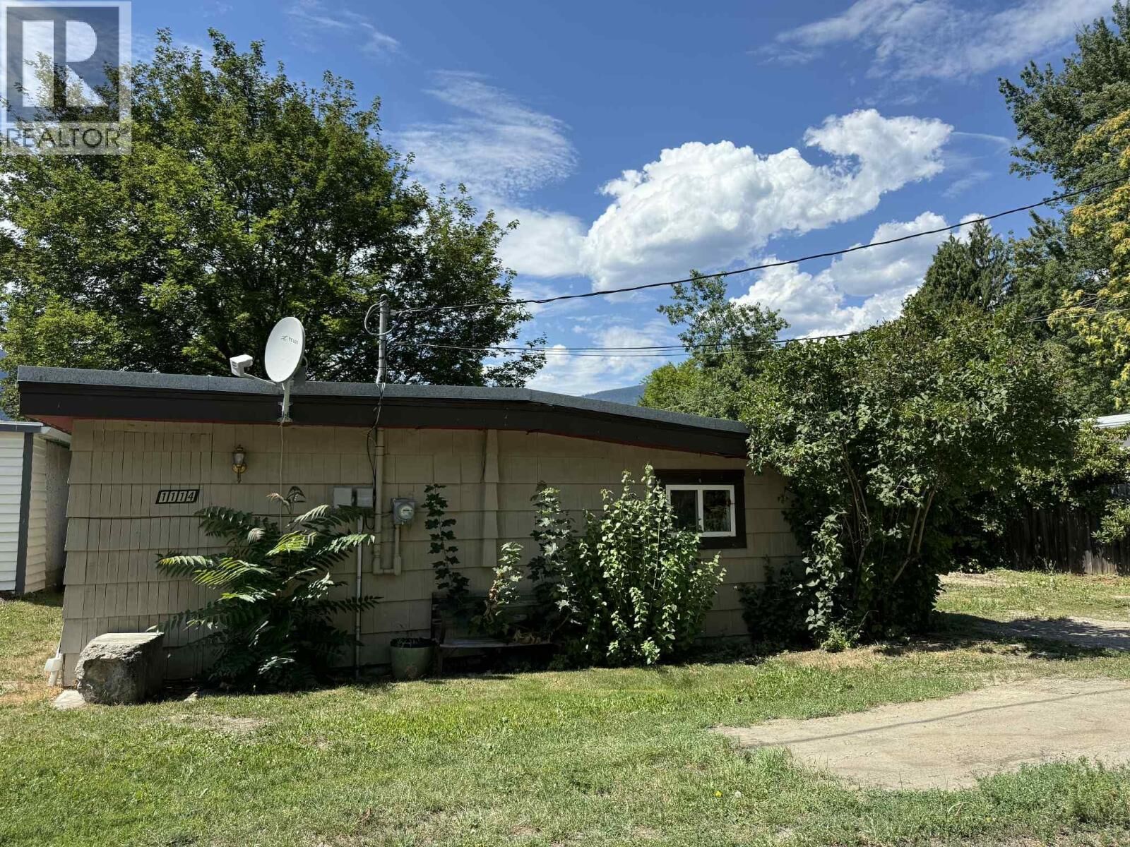 Property Photo: 1114 Columbia Heights Other BC V0G 1X0